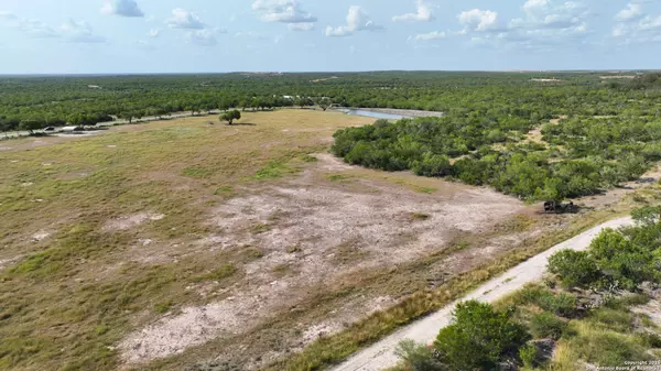 Falls City, TX 78113,32 AC Fm 791