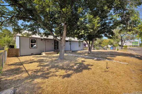 San Antonio, TX 78201,1126 Lullwood