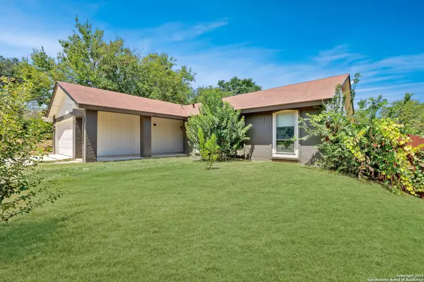 Live Oak, TX 78233,7637 Antique oak