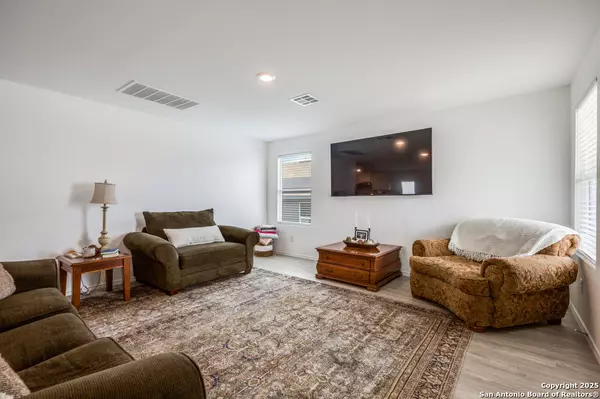 Converse, TX 78109,5223 hornbeck