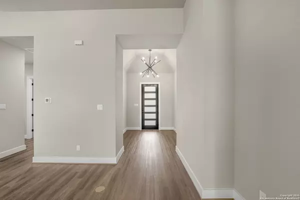 Fair Oaks Ranch, TX 78015,6817 Arbor Falls