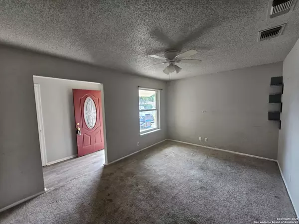 Live Oak, TX 78233,7501 Leafy Hollow