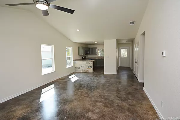 Spring Branch, TX 78070,926 High