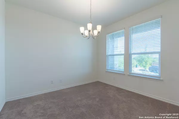 Converse, TX 78109,9515 Braman Pt