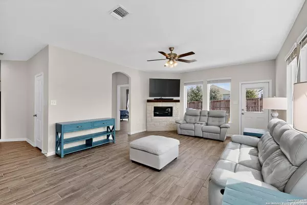 Schertz, TX 78108,6337 Black Butte