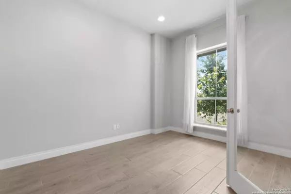 Schertz, TX 78108,6548 Mason