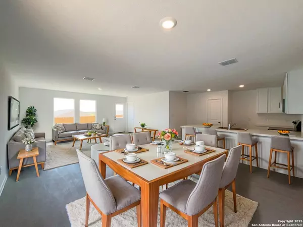 Converse, TX 78109,3402 Gingham Point