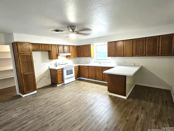 Cibolo, TX 78108,105 SANTA CLARA