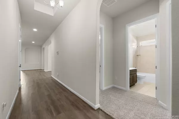 Schertz, TX 78108,6595 Mason Valley