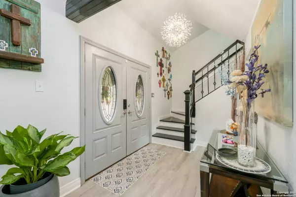 Castle Hills, TX 78213,87 Roundup Dr