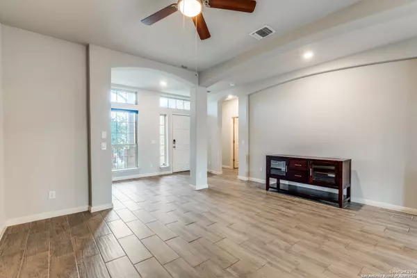 Schertz, TX 78108,4684 grey sotol