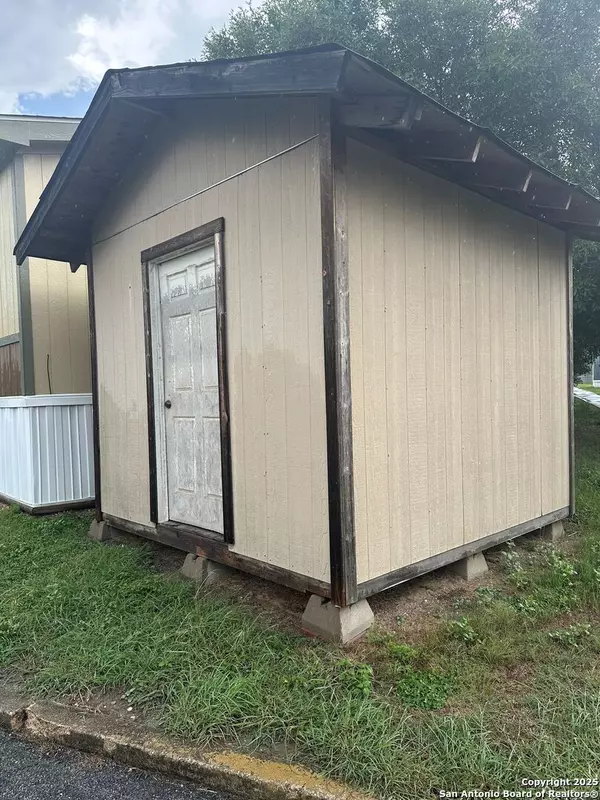 San Antonio, TX 78224-2057,8622 S Zarzamora St Lot 432