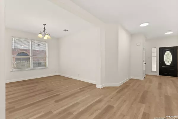 Schertz, TX 78108,570 American Flag