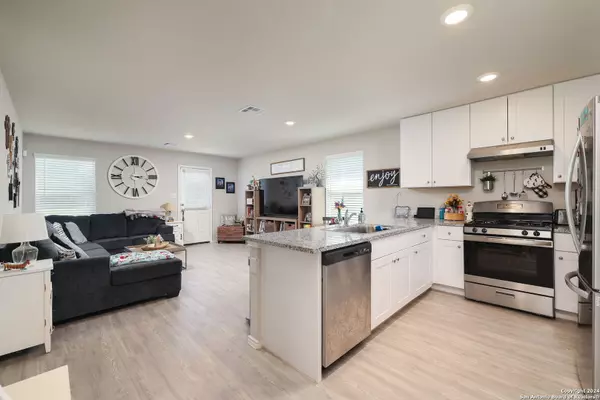 Bulverde, TX 78163,5359 Forbs