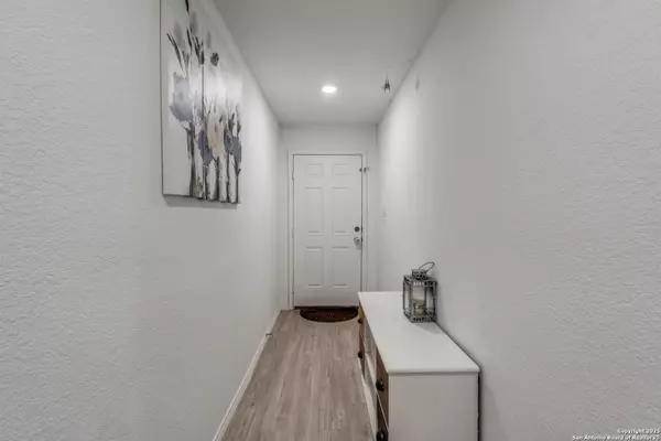 Converse, TX 78109,10827 hernando