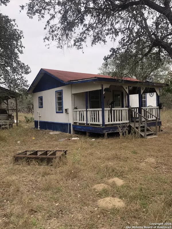 Natalia, TX 78059,156 County Road 781