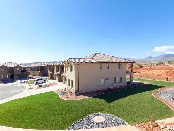 Santa Clara, UT 84765,3837 Lazy River CIR #108