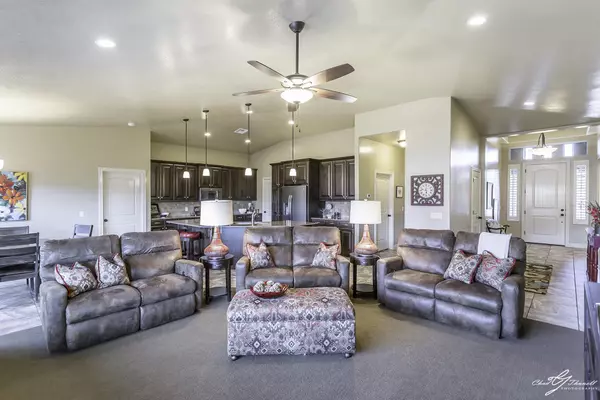 Ivins, UT 84738,243 E Desert Rose Way