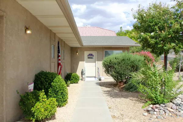 St George, UT 84790,1383 Redwood Tree ST