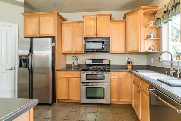 Sandy, UT 84070,520 E Purple Lilac