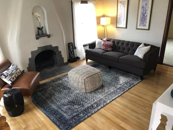 Salt Lake City, UT 84105,1329 E 1700 S