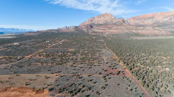 Apple Valley, UT 84737,1950 E 2000 S