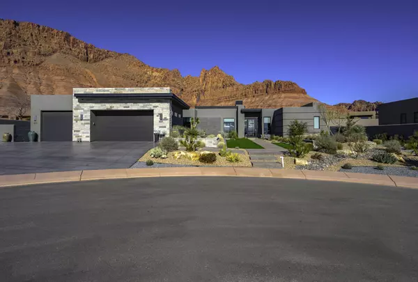 Ivins, UT 84738,611 E High Bluff