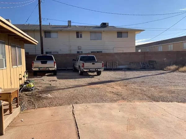 St George, UT 84770,746 E 600 S