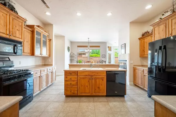 Ivins, UT 84738,140 N Tuacahn DR #25