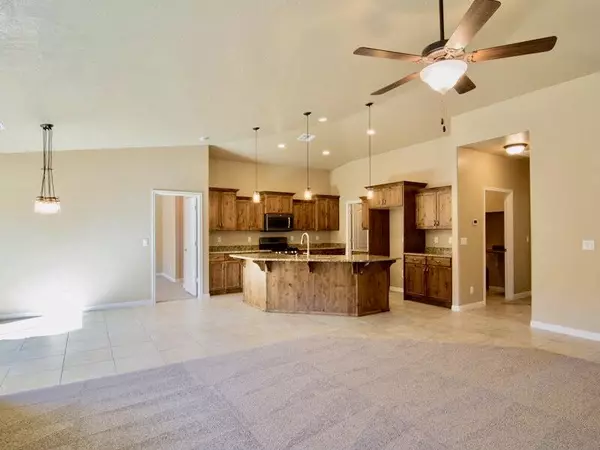 Ivins, UT 84738,328 E Desert Gardens LN