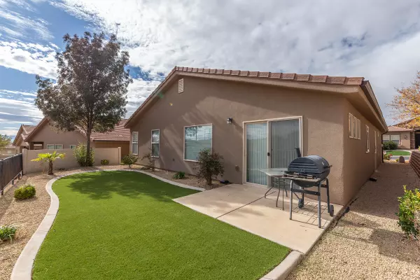 St George, UT 84770,2031 E Colorado DR #404