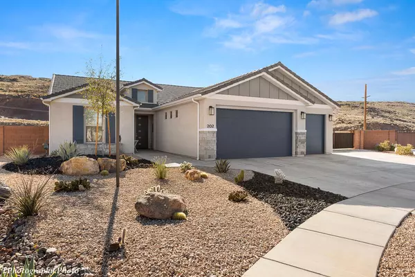 Washington, UT 84780,202 N Sage Crest CIR