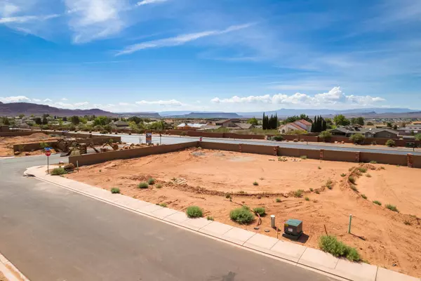 Ivins, UT 84738,704 E Crimson Flare LN #2