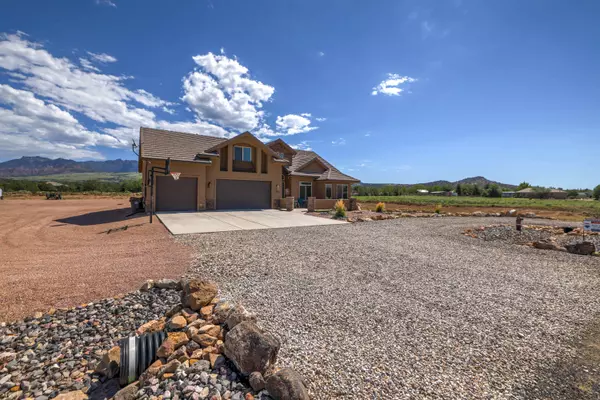 Dammeron Valley, UT 84783,1398 N Canyon Trails DR