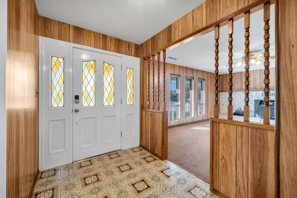 St George, UT 84790,857 S 850 E