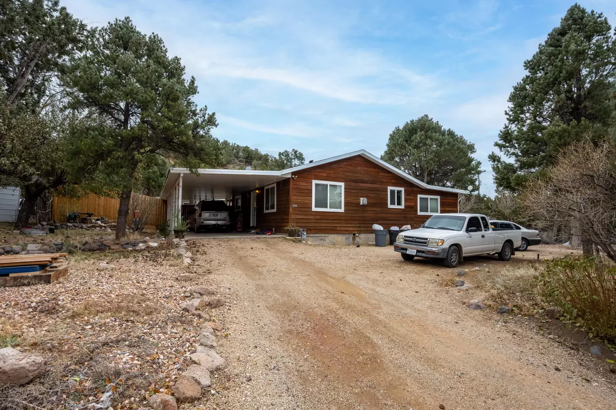 Central, UT 84722,226 E Hunter LN