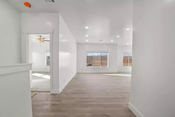 Ivins, UT 84738,350 W Old Hwy 91 #28