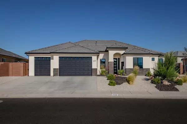 Hurricane, UT 84737,225 N Firerock Way