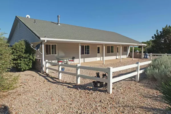 New Harmony, UT 84757,762 Wipishani LN