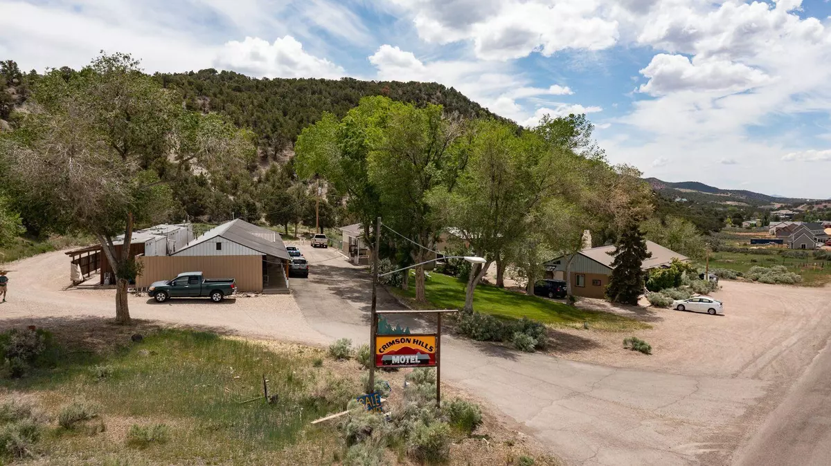 Parowan, UT 84761,277 W Old HWY 91