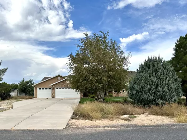 St George, UT 84770,1090 W Sapphire DR