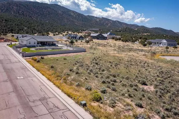 Parowan, UT 84761,704 S Heritage Hills DR #5