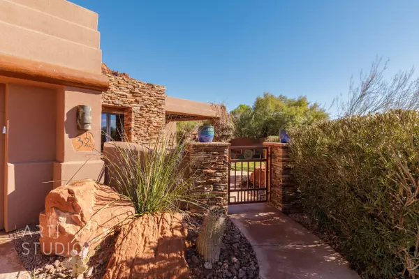 St George, UT 84770,2336 W Entrada Trail #32