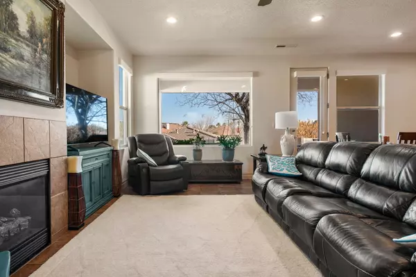 St George, UT 84770,10 N Laquinta