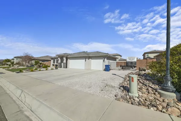 St George, UT 84790,1673 E Mountain Trail