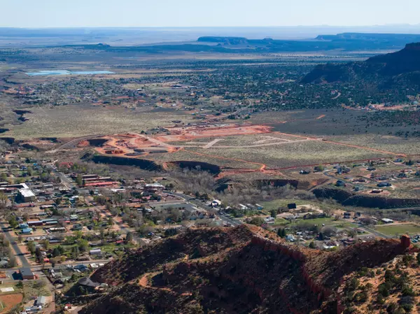 Kanab, UT 84741,325 E Wapiti CIR #4