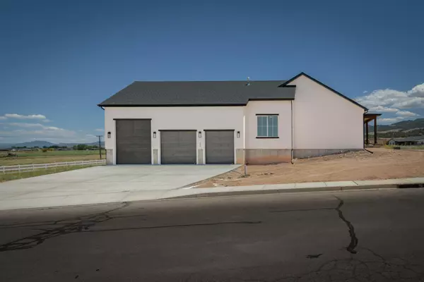 Parowan, UT 84761,699 S 1600 W