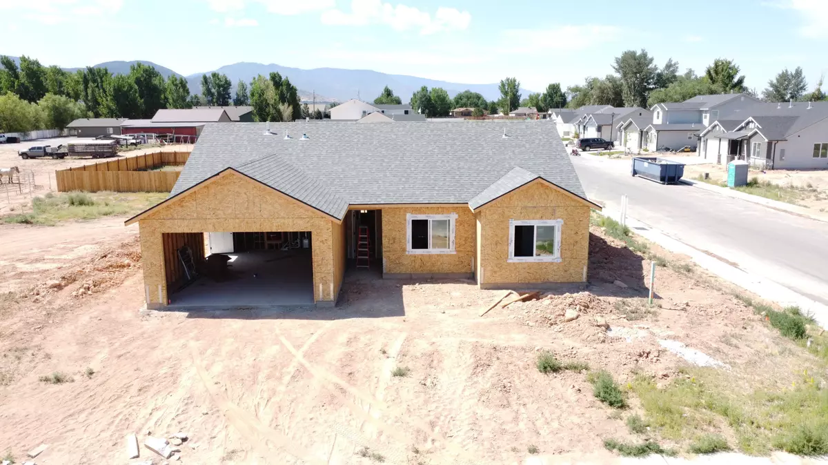 Enoch, UT 84721,4964 N 75 E