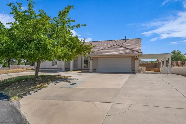 3077 Spruce CIR,  St George,  UT 84790