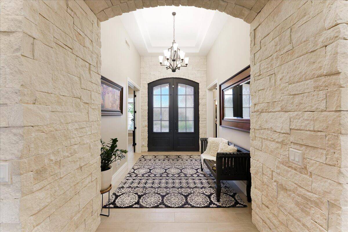 St George, UT 84790,2537 E Mountain Ledge CIR
